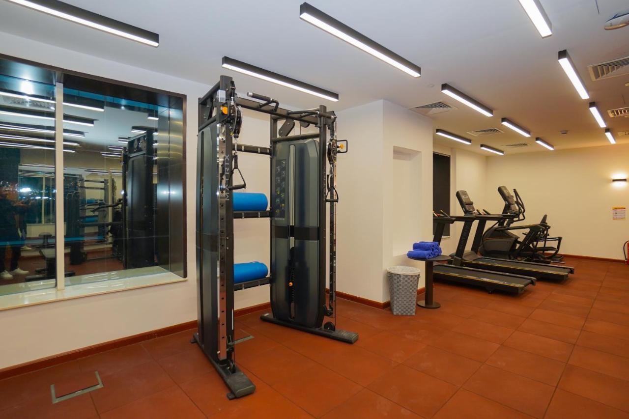 The Grand Lux Hotel Doha Dış mekan fotoğraf The gym at the Embassy of the United States in Warsaw